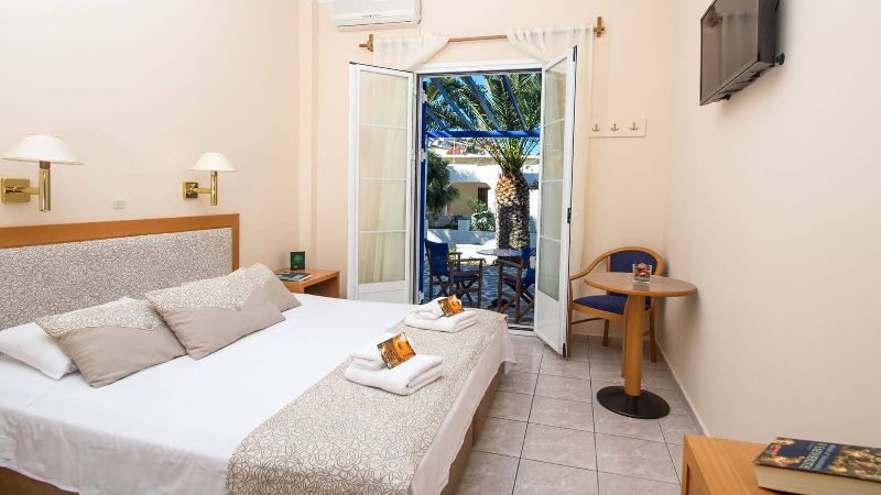 Superior Triple Room Syros Atlantis Hotel