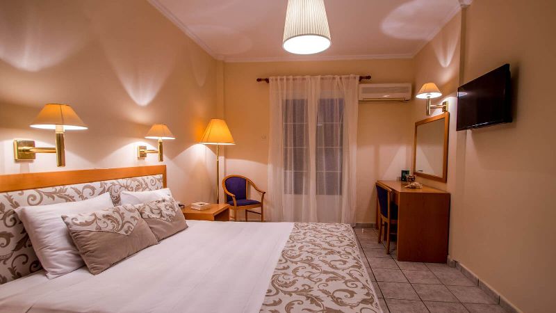 Superior Triple Room Syros Atlantis Hotel