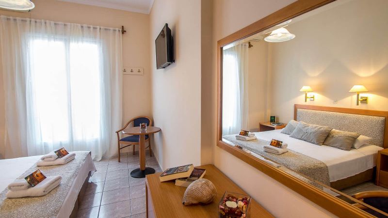 Superior Triple Room Syros Atlantis Hotel